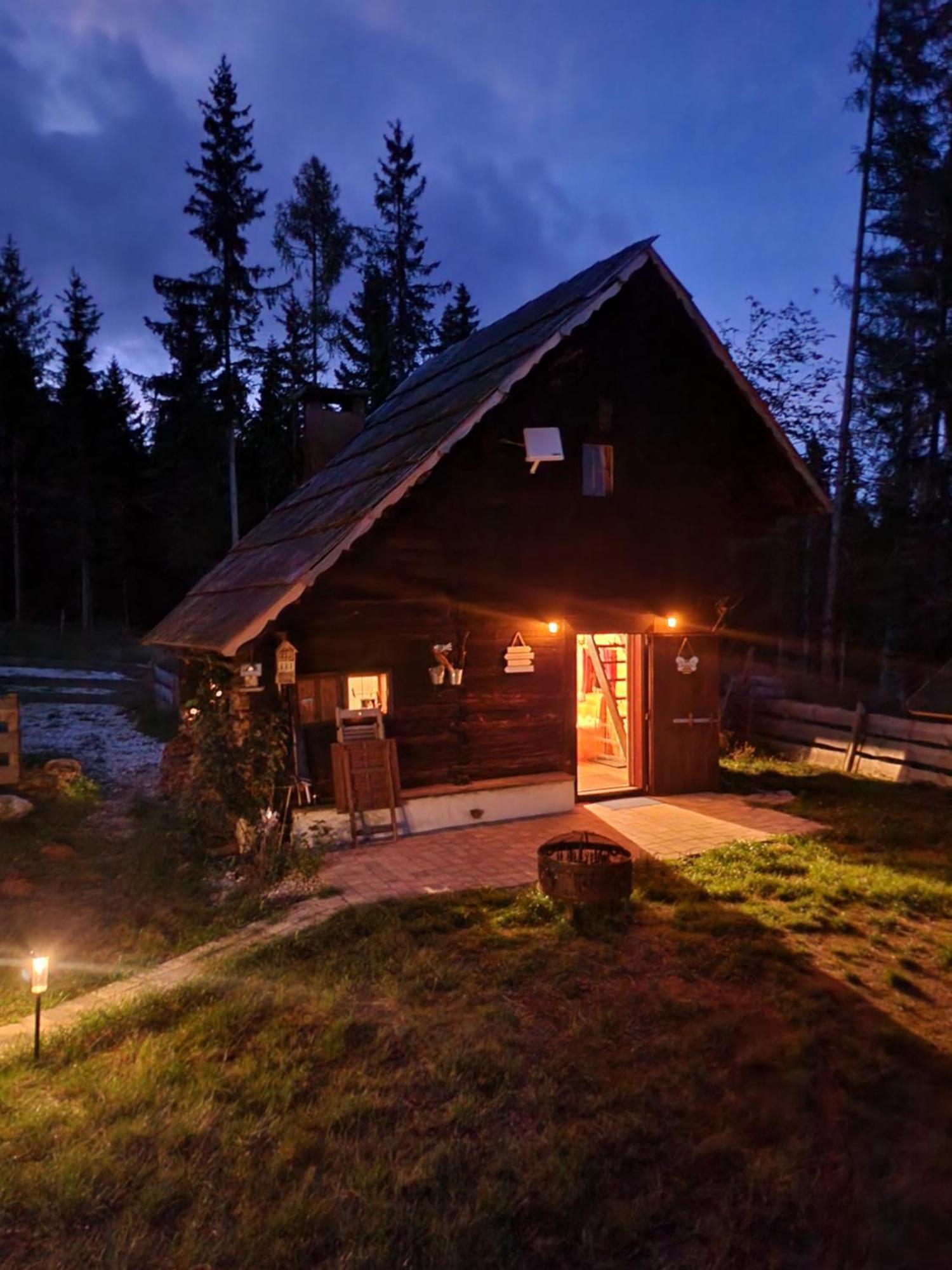 Urige Waldbienenhuette Apartman Diex Szoba fotó